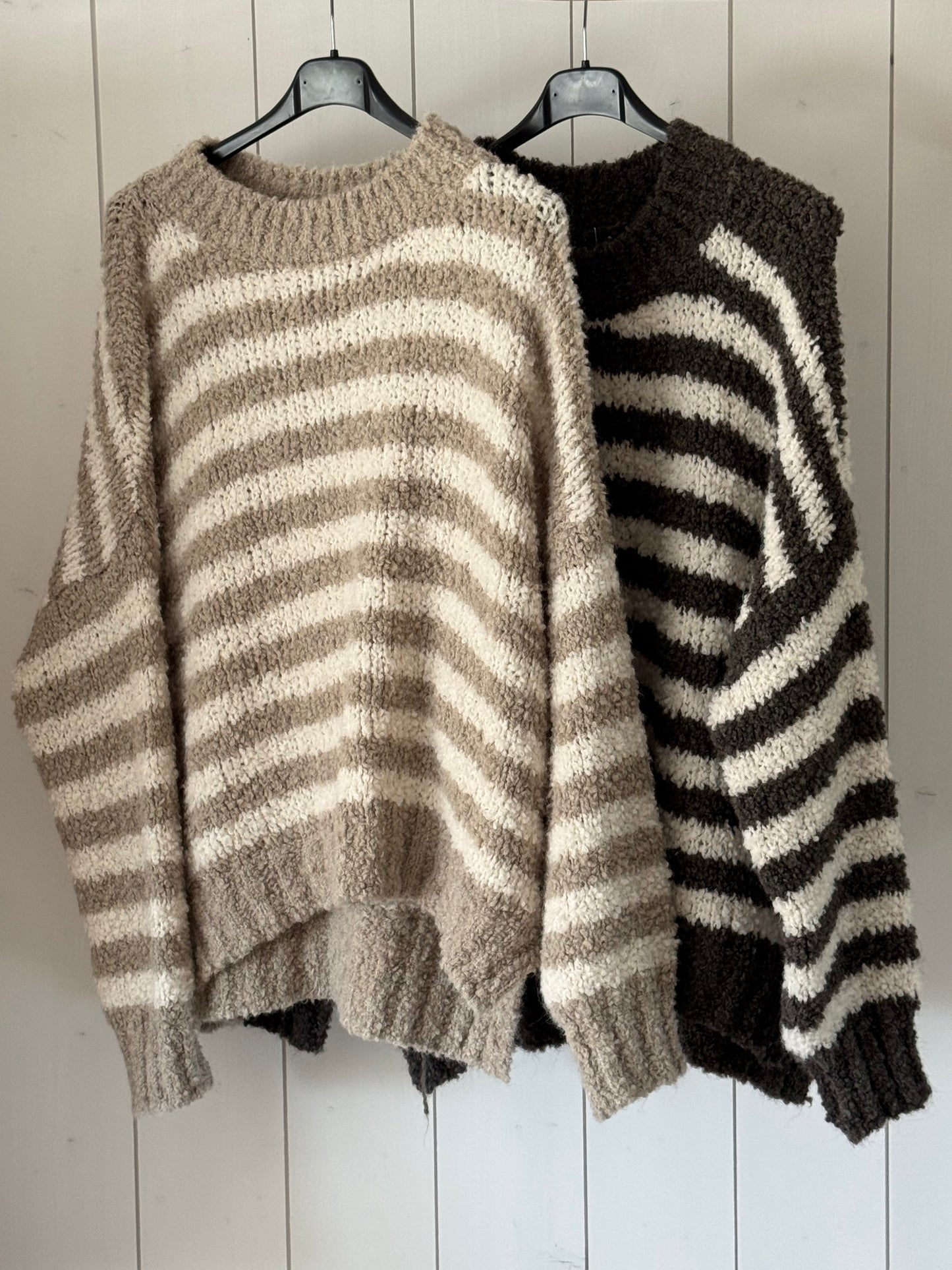 Pullover Cozy Lines