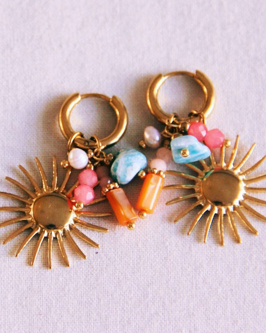 Ohrring mit Edelsteinkluster und Sonne