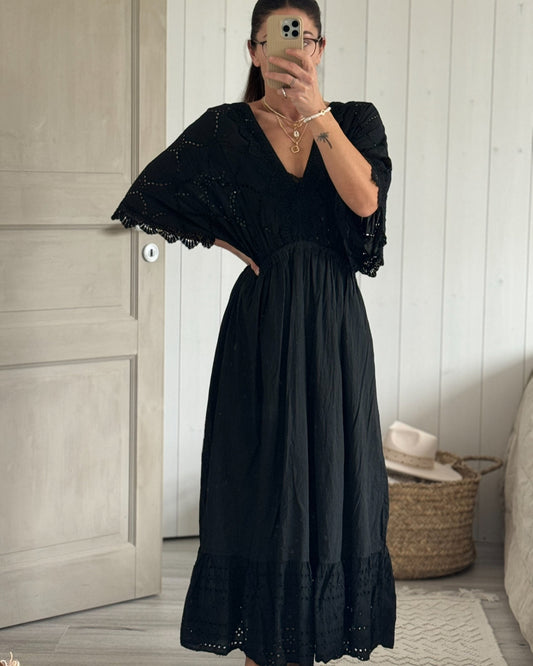 Kleid Lochstickerrei black