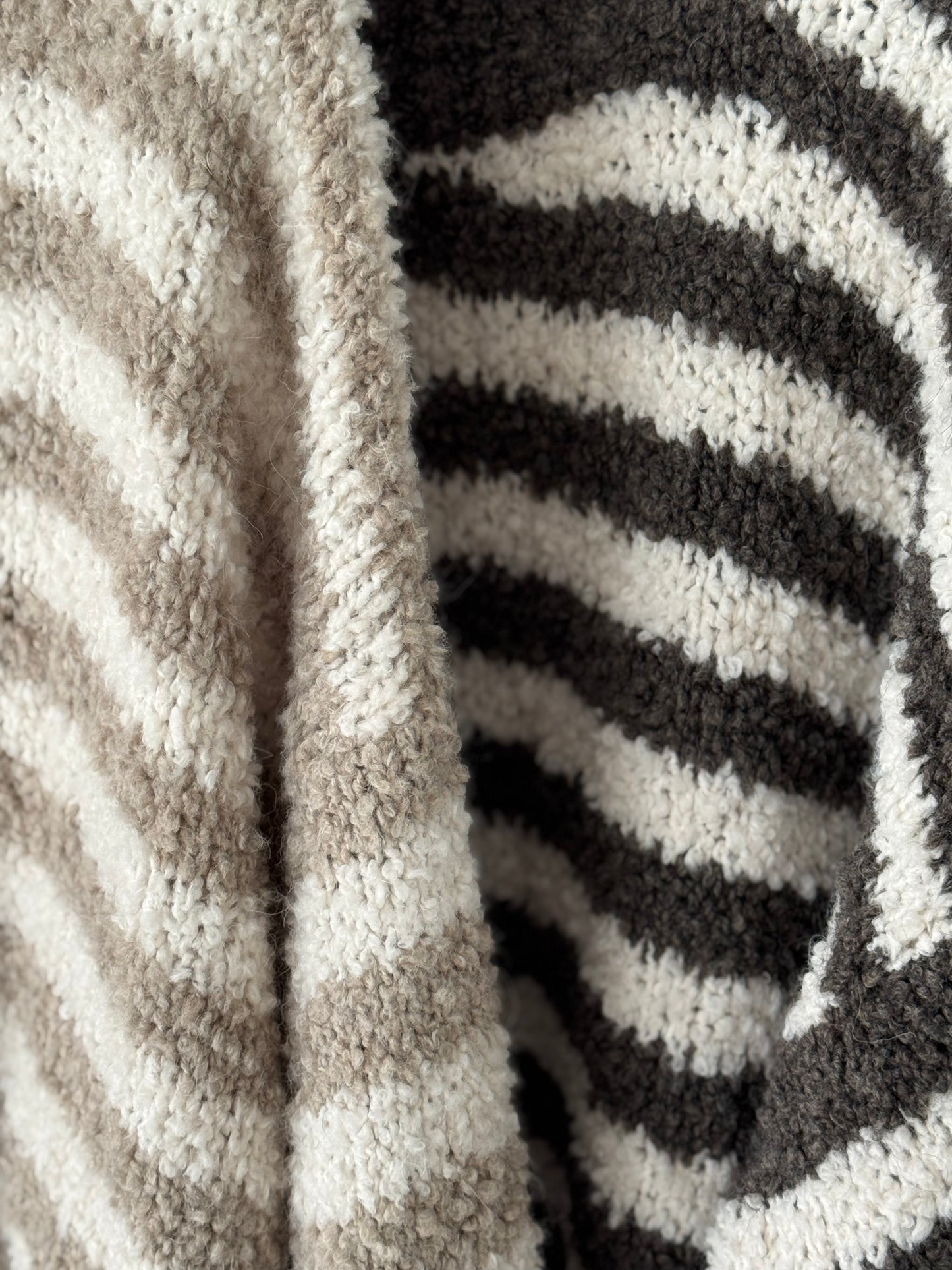 Pullover Cozy Lines