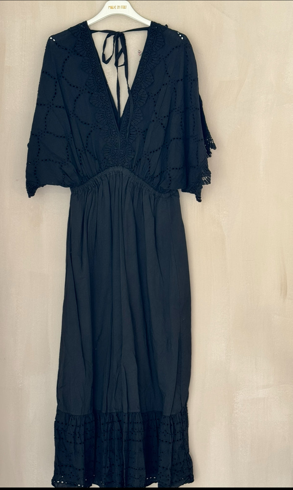 Kleid Lochstickerrei black