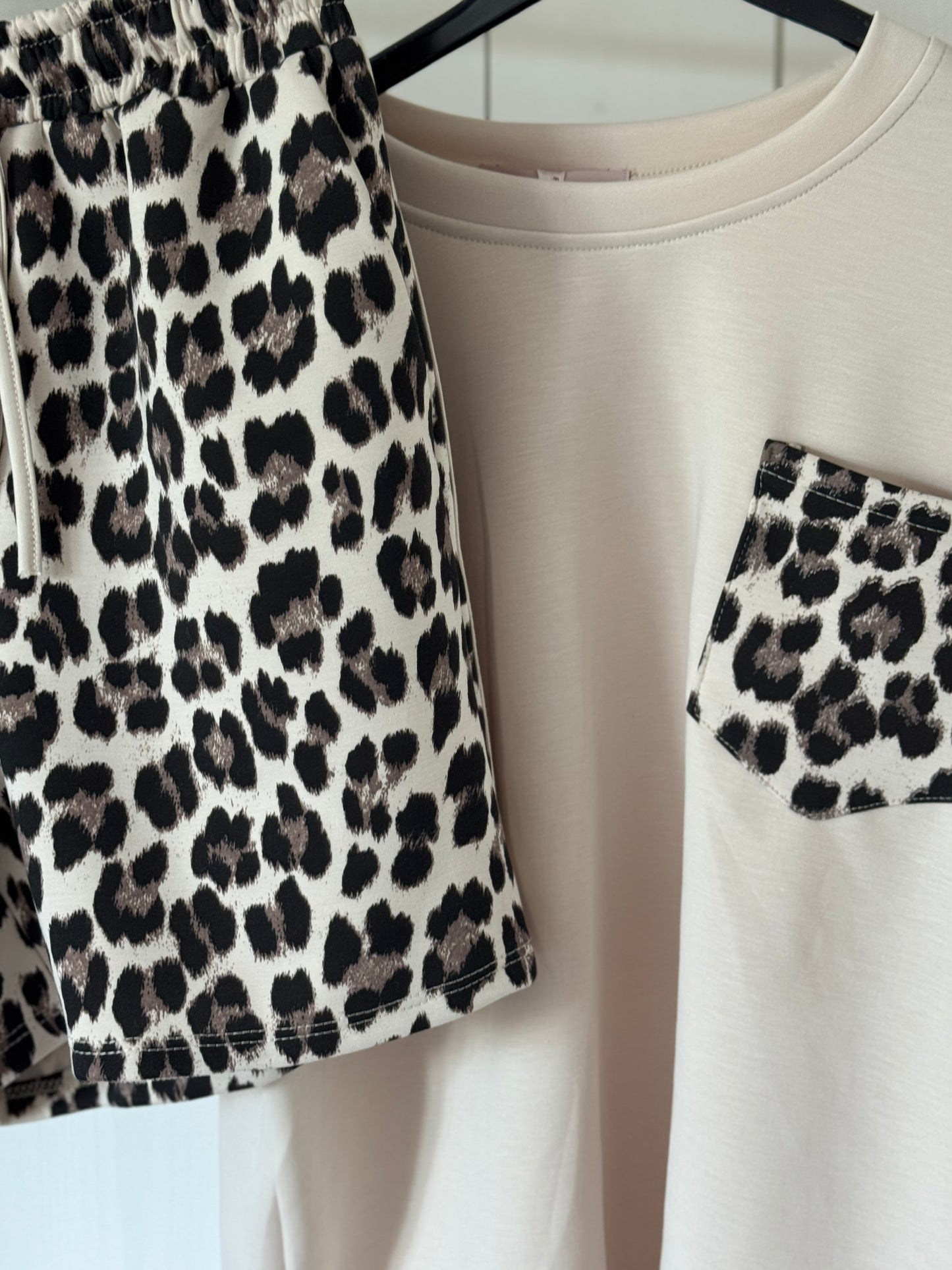 Leo Set