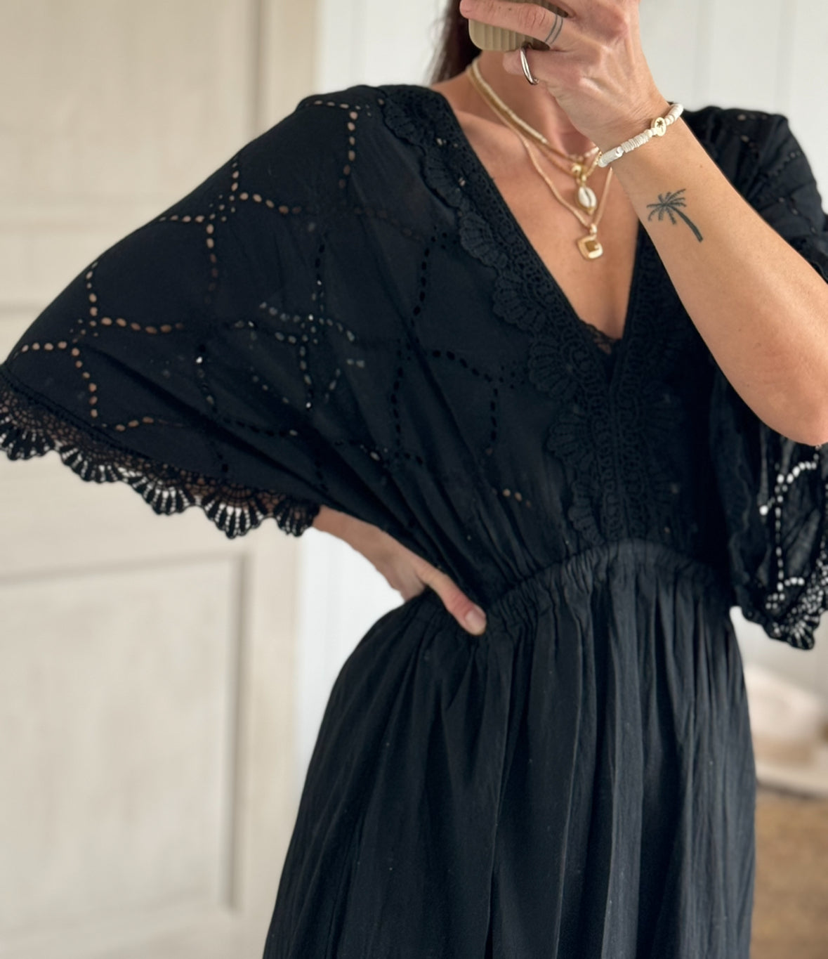 Kleid Lochstickerrei black